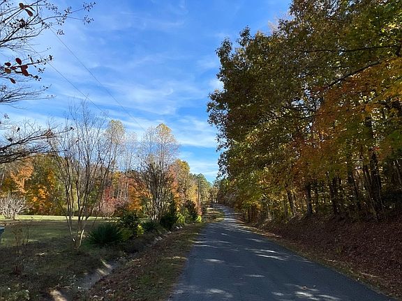 4th image of 1721 Brandy Creek Rd