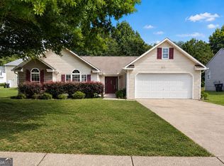 6330 Queensdale Dr, Douglasville, GA 30135