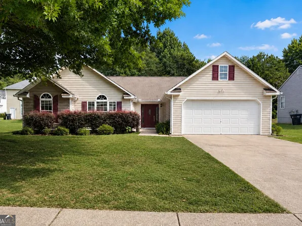 6330 Queensdale Dr, Douglasville, GA 30135