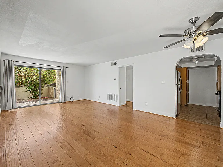3825 E Camelback Rd #144 — Photo 4