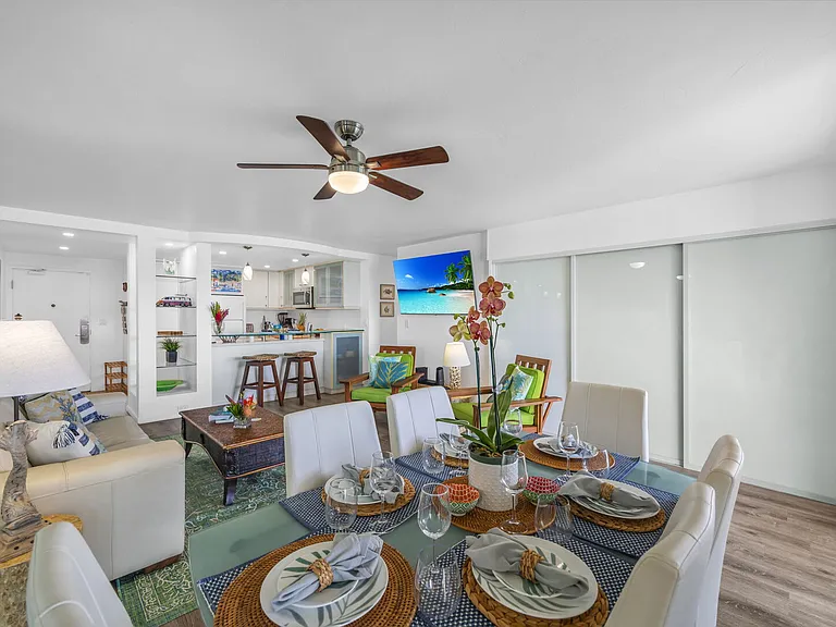 Lower Honoapiilani Rd — Photo 22