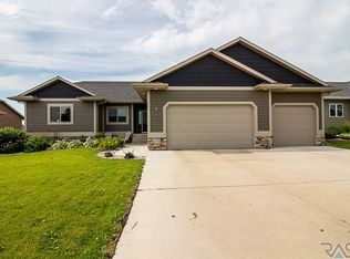 2713 E Augusta St, Brandon, SD 57005
