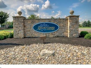 332 N Founders Ct, Warrington, PA 18976