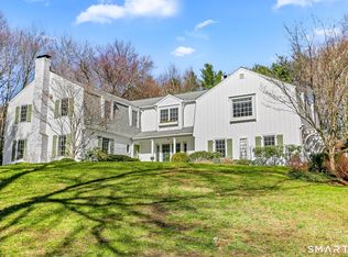 165 Hemlock Hills Rd S, Fairfield, CT 06824
