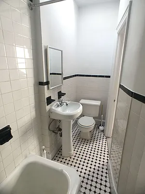 Rented by MetroNest | media 18