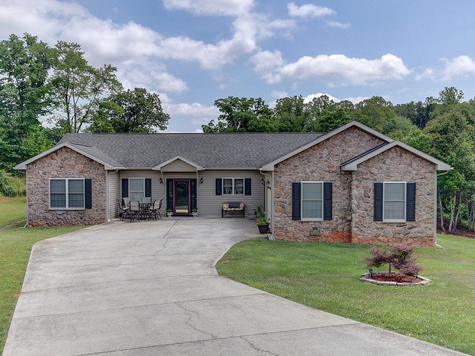 1st image of 230 Wynbrooke Pl