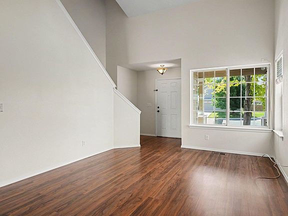 5th image of 6283 Sparrow Cir