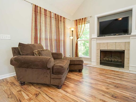 4th image of 6615 Bucksland Dr