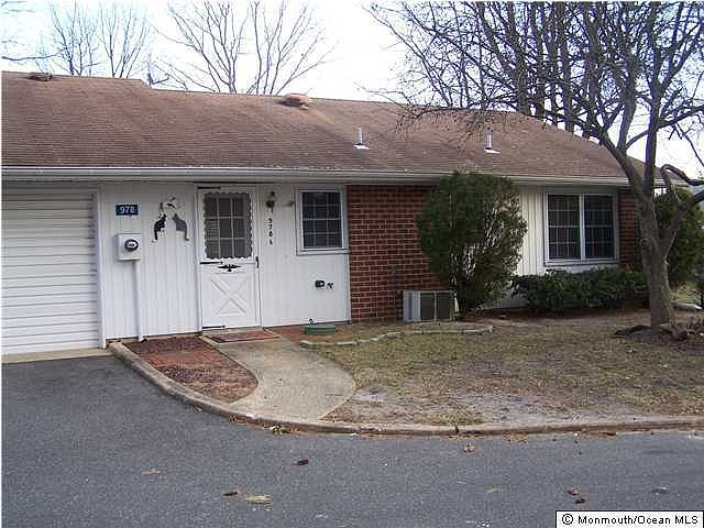 2nd image of 978 Aberdeen Drive #A