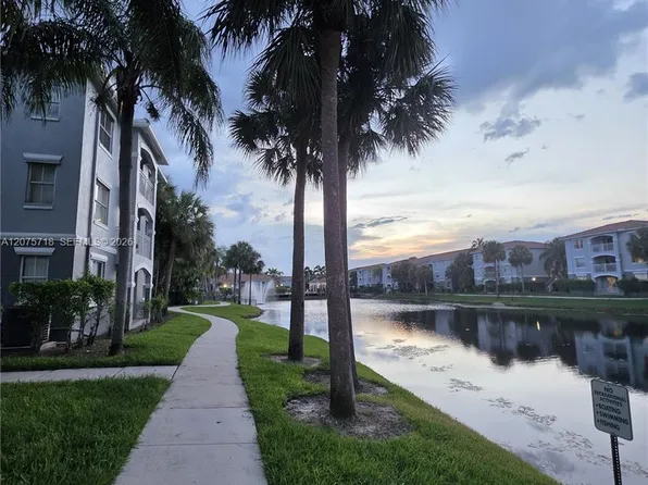 9615 NW 1st Ct #10301, Pembroke Pines, FL 33024