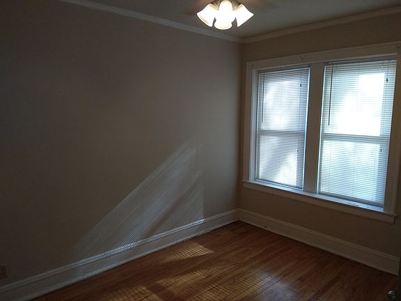 2nd image of 1300 N Pine Ave #1
