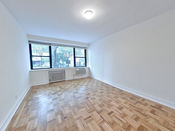 4th image of 148 W 68th St APT 1A