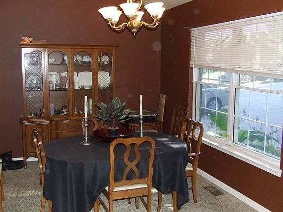 Formal dining room