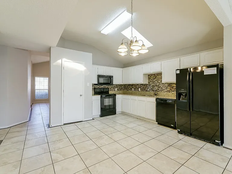 6204 Tidewater Dr — Photo 6