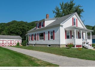 5 A St, Topsham, ME 04086