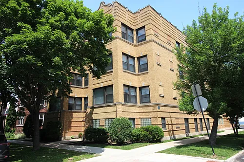 3216 W Argyle St #3 Photo 1