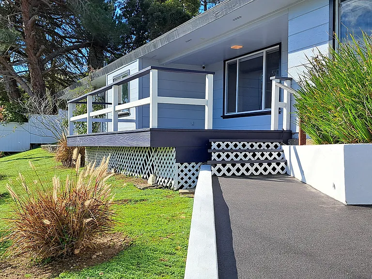 8019 Sterling Dr — Photo 2