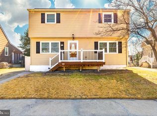 113 Park Dr, Bellmawr, NJ 08031