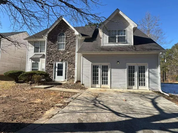 4225 Ward Bluff Dr, Ellenwood, GA 30294