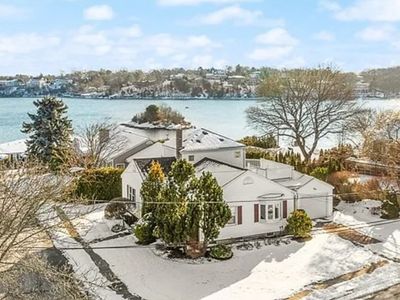 8 Fairview Rd, Salem, MA, 01970