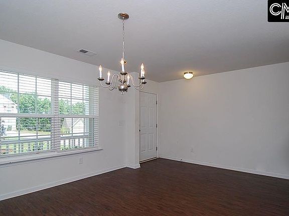 3rd image of 44 Red Horse Ct