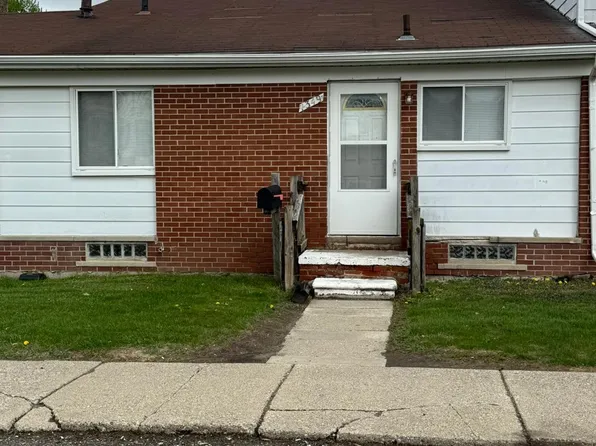 1349 Cherrylawn Dr, Pontiac, MI 48340