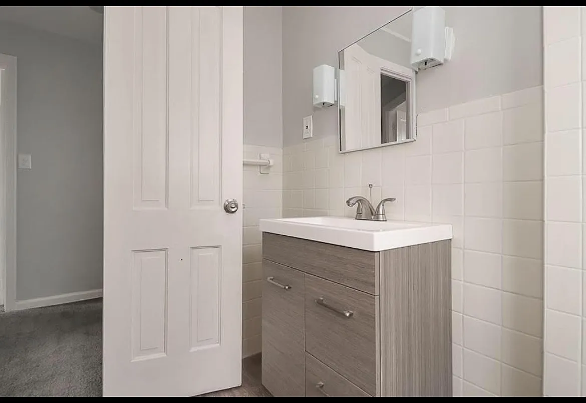 4 bed, 1132 sqft, $1,575 — Photo 2