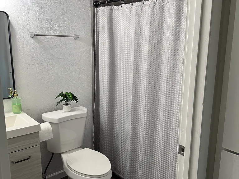E Tempe Dr — Photo 17