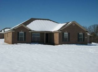 16 Willow Pl, Decatur, AL 35603