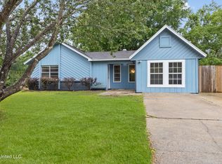 1917 Westgate Pkwy, Gautier, MS 39553