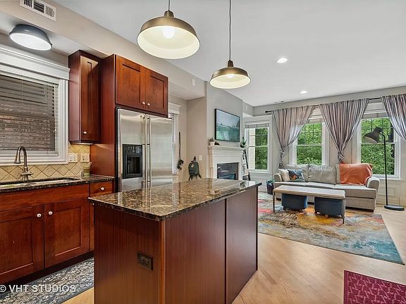 5th image of 4216 N Ashland Ave APT 2