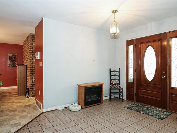 3rd image of 573 Wencella Dr