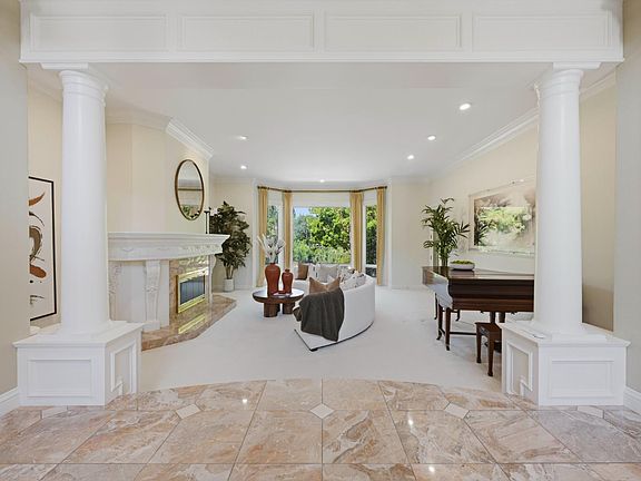 5th image of 5122 Ellington Ct