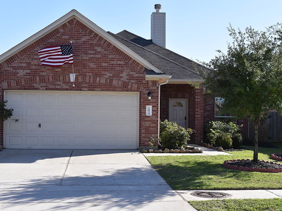 Welcome 10039 Arcadian Springs Ln.