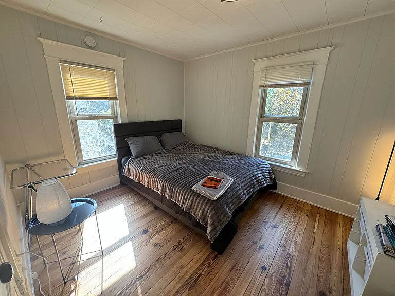 1532 Hamilton Ave NW #4 — Photo 2