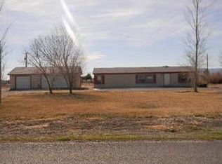 761 Shady Ln, Pahrump, NV 89060