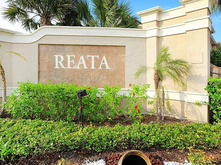 Reata Apartments — Photo 16