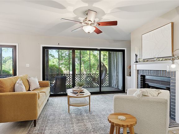 4th image of 2104 Portside Way
