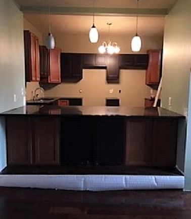 5th image of 1071 Tower Grove Ave