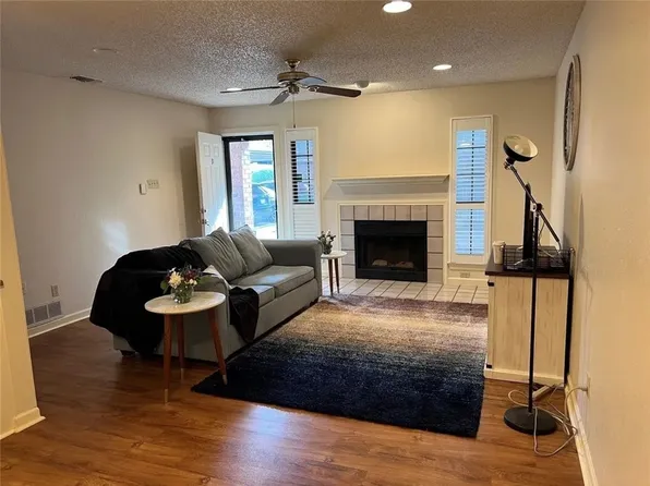 3129 Sappington Pl Unit B, Fort Worth, TX 76116