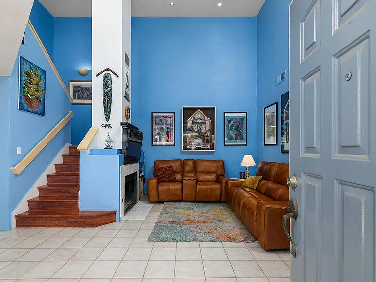 1768 Promenade Cir — Photo 7