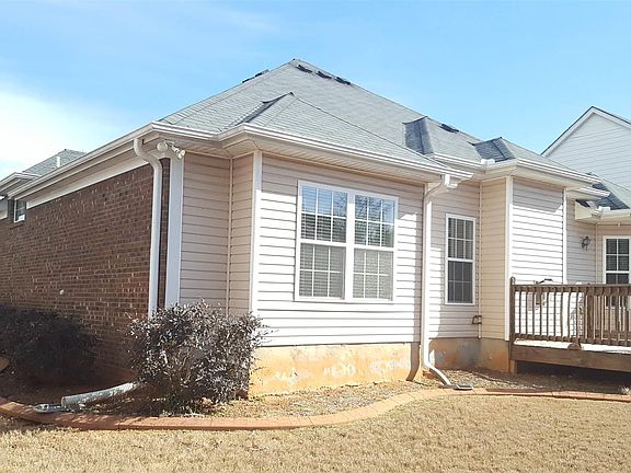 2nd image of 145 Pinnacle Ln