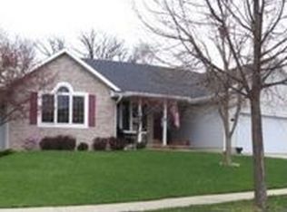 1009 Park View Dr, Stoughton, WI 53589