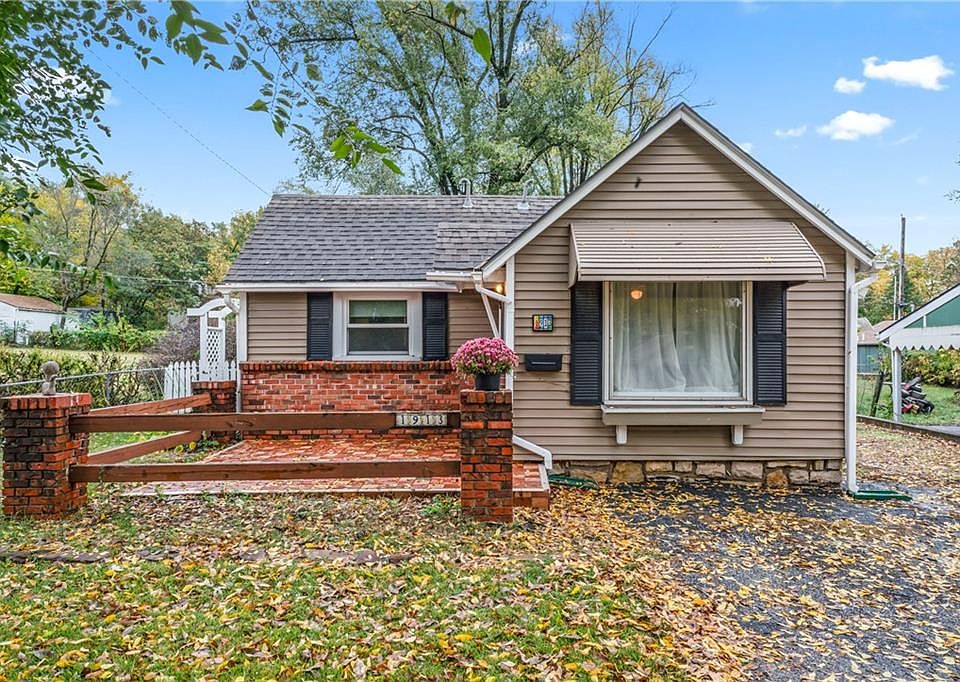 1913 S Maywood Ave, Independence, MO 64052 Zillow