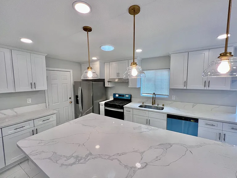 5256 Northridge Ave — Photo 4