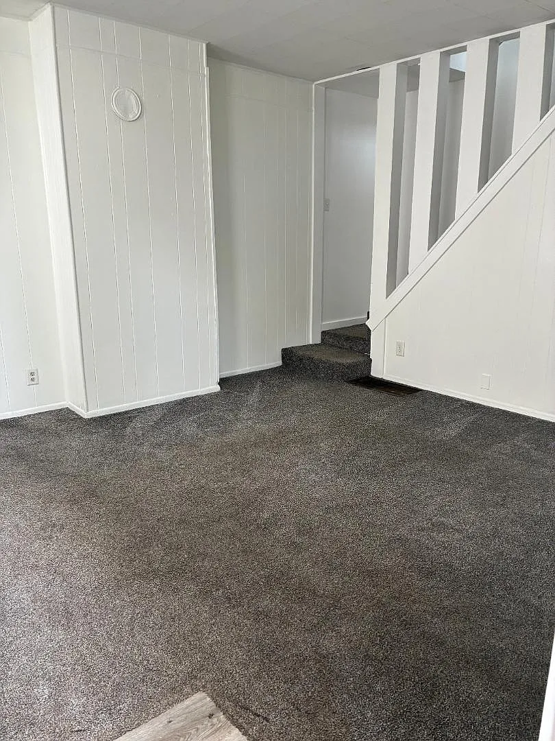 811 N I St — Photo 2