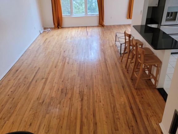 4th image of 21425 16th Ave