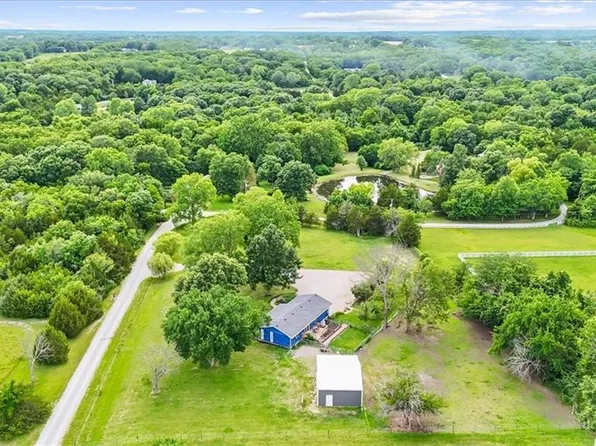 22670 W 246th St, Paola, KS 66071