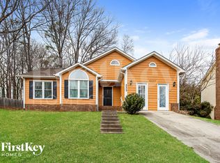 8409 Sills Ct, Charlotte, NC 28215