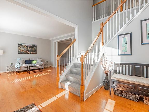 5th image of 5916 Carrington Green Ct